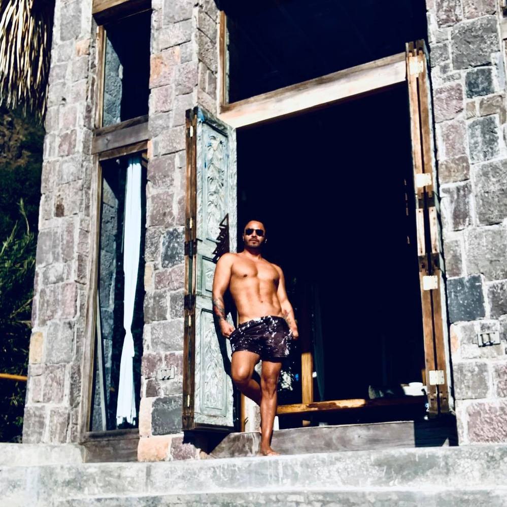 Meet your Posher, Castro